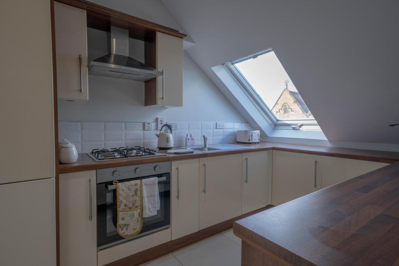 Three Bed Apartment Sleeps 5 In Botanic Belfast Exterior foto